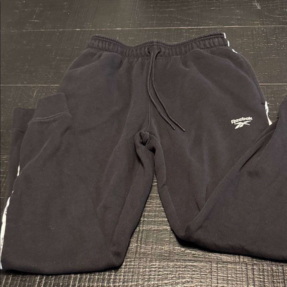 Reebok men’s size small  Black Sweatpants with White Accents
